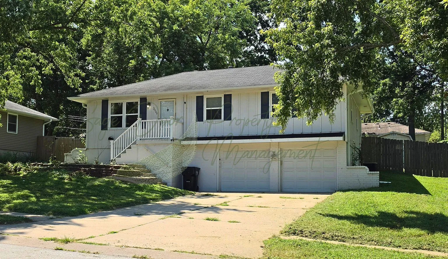 Spacious 3-Bedroom Home with Finished Lower Level, Fenced Yard & 2-Car Garage! — Photo 1