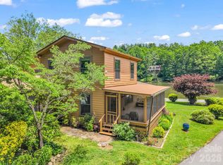 117 Willow Way, Hendersonville, NC 28739