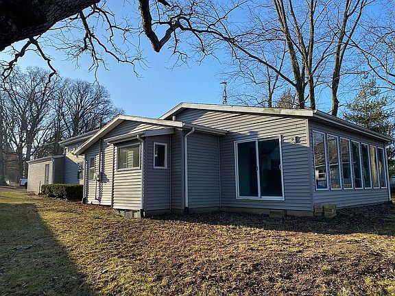 5th image of 160 Sunrise Ct