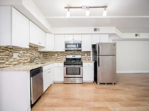 149 Webster Avenue image 4 of 31