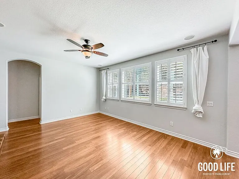 823 Scenic Terrace Pl — Photo 8