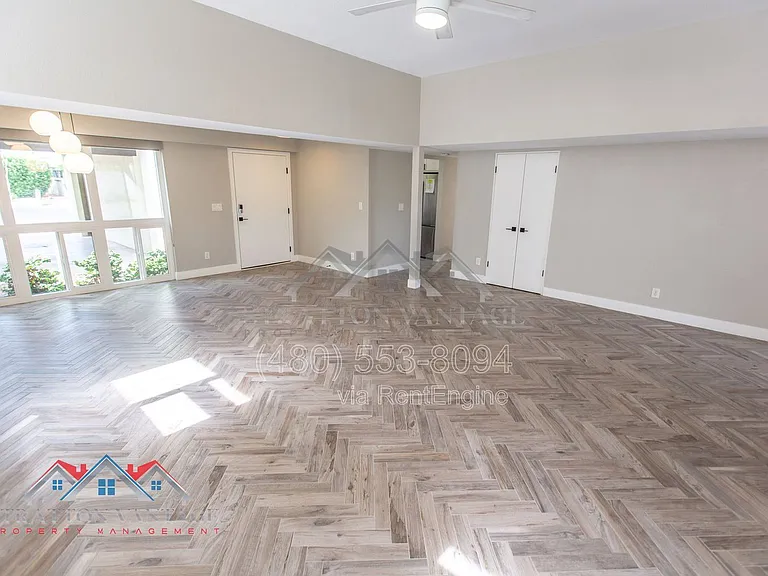 8623 E Devonshire Ave — Photo 15