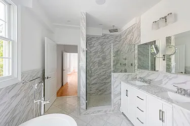 Sold by Nest Seekers International