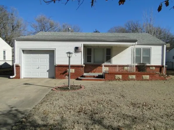 2320 S Volutsia Ave, Wichita, KS 67211