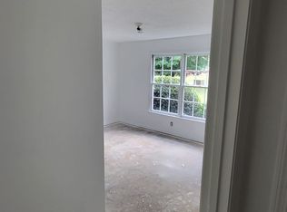 120 Barrington Pl APT 2, Athens, GA 30605