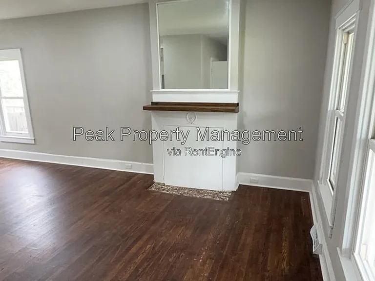 114 Lee Ave — Photo 4