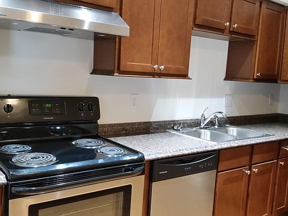 5th image of 3027 W Cary St Ste 4
