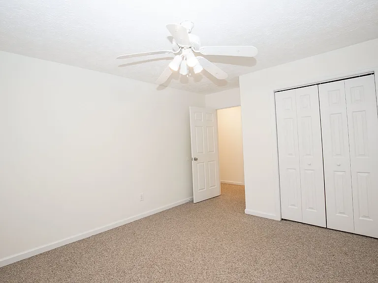 8 Moore Dr — Photo 24