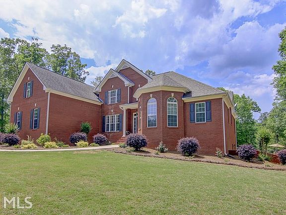2nd image of 110 Olivia Ct