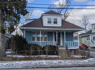 129 Sackett St, Providence, RI 02907
