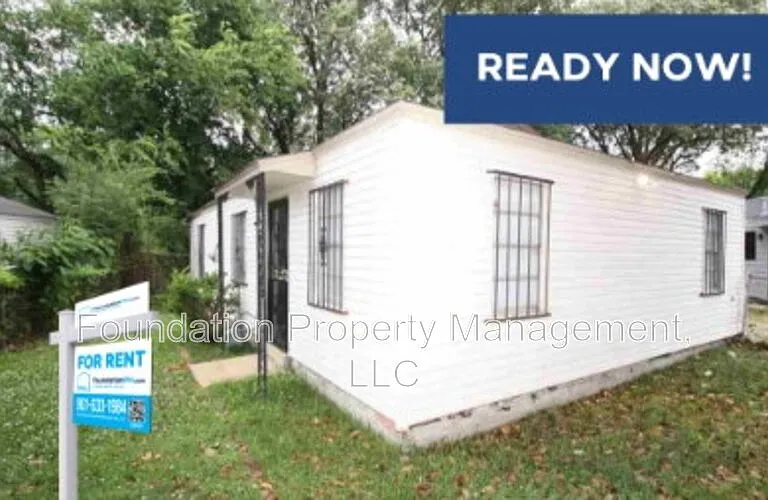 732 Tampa Ave — Photo 1