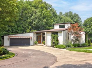 8435 S Beyer Rd, Birch Run, MI 48415