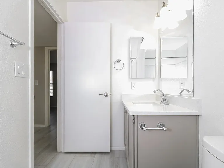 17909 N 88th Dr — Photo 11
