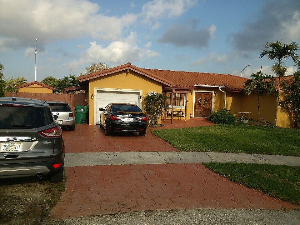 2nd image of 6004 SW 146th Ct