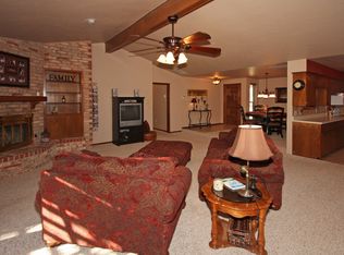 628 Victoria Dr, Yukon, OK 73099