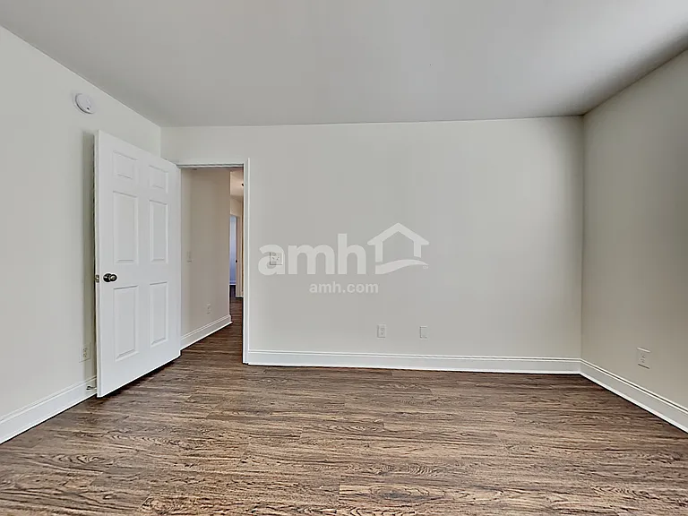 309 Old Stone Ct — Photo 11