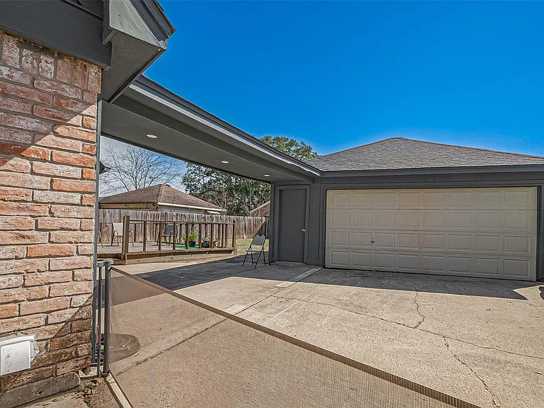 15211 Camino Del Sol Dr — Photo 49