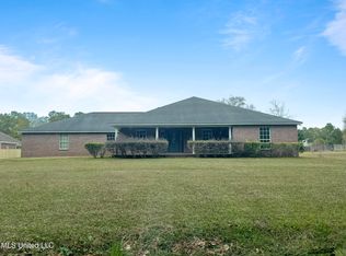 2208 Highland Dr, Gautier, MS 39553
