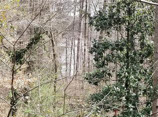 100 Cedar Dr, Woodstock, GA 30189