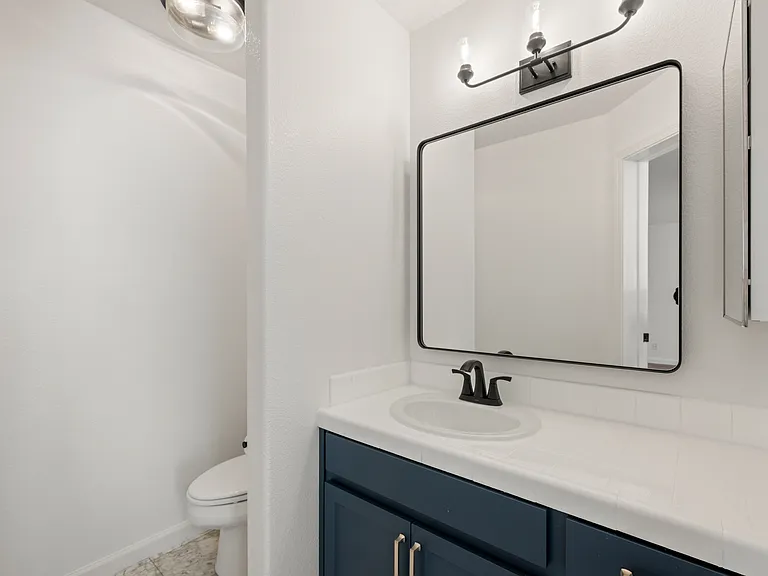 466 Len Cir — Photo 14