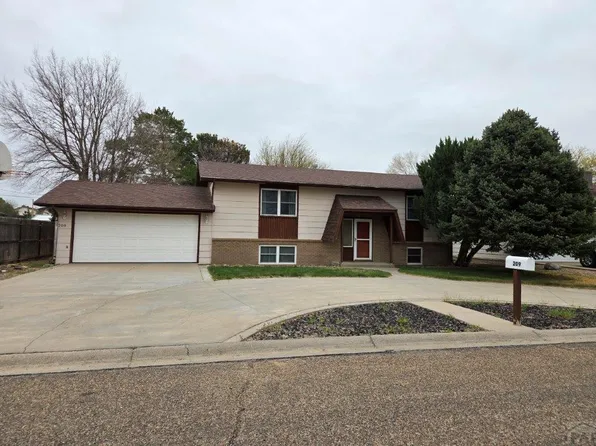 209 Country Village Rd, Lamar, CO 81052