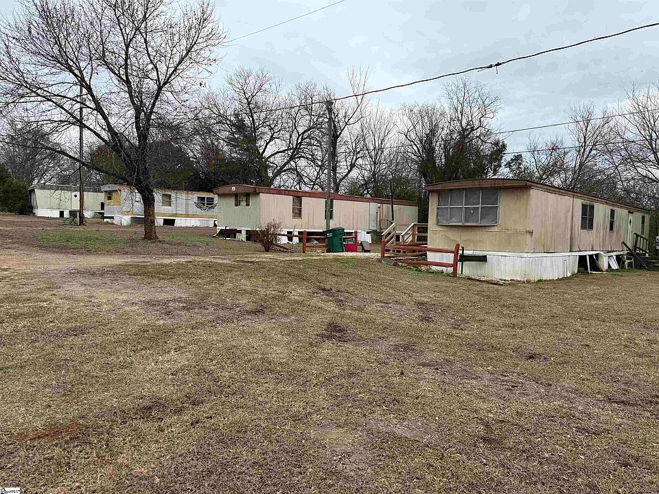 1st image of 203 Cowtown Rd