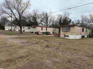 203 Cowtown Rd, Spartanburg, SC 29307