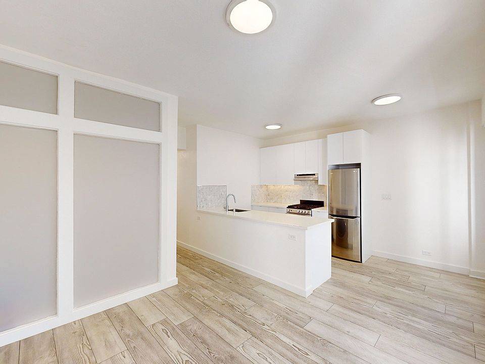 1st image of 812 Eddy St #407