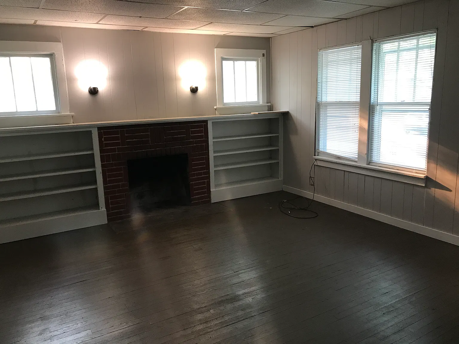6 bed, 3600 sqft, $2,250 — Photo 3