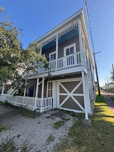 610 14th St Photo 1