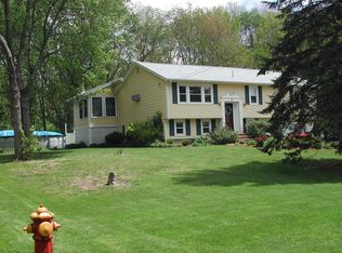 15 Westland Dr, Tewksbury, MA 01876