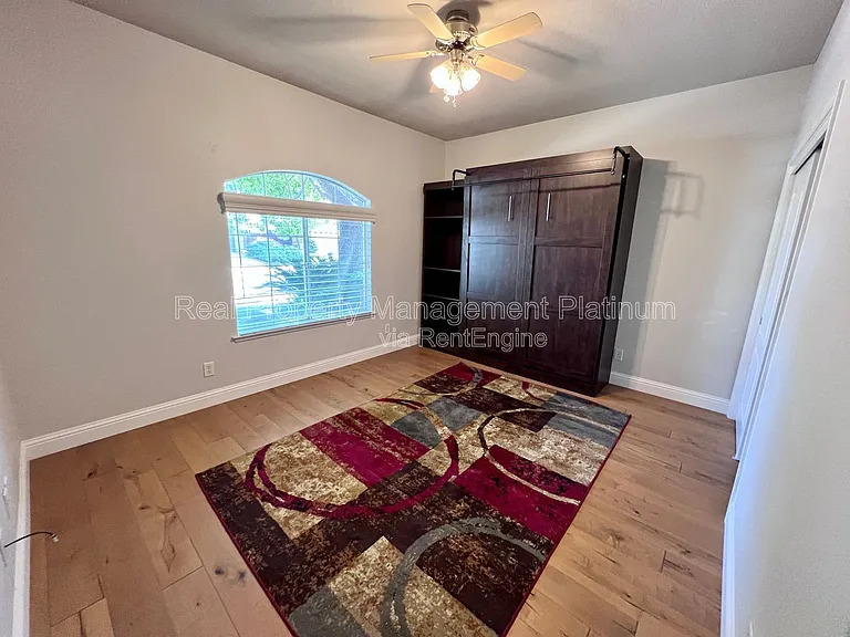 2552 E Kelso Ave — Photo 7