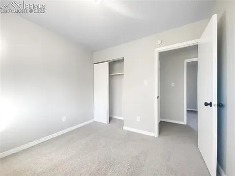 2423 Camelot Ct — Photo 10