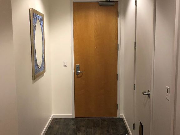 3rd image of 350 W Ash St Unit 909