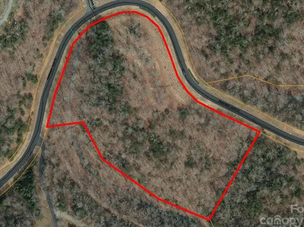 35 Parkway North Rd, Mill Spring, NC 28756