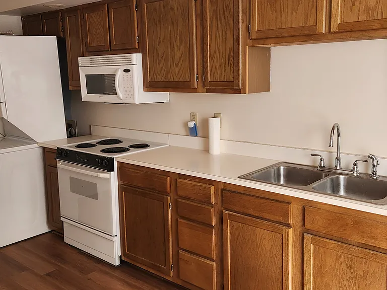 25 1/2 E Main St #1 — Photo 13