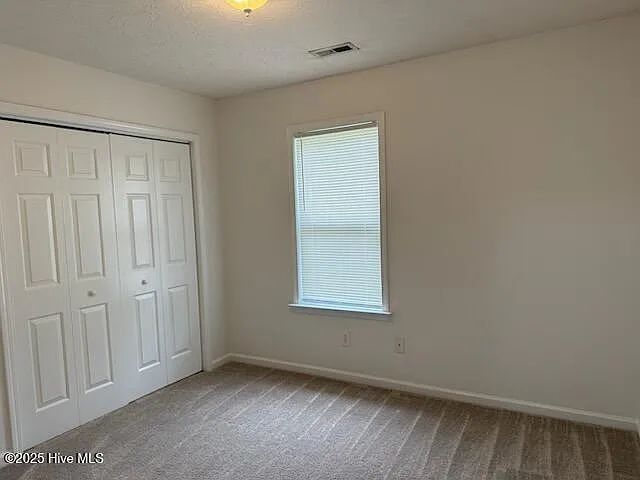 1105 Loman Ln — Photo 16