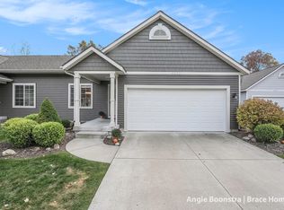 4232 Sand Valley Dr NE, Rockford, MI 49341