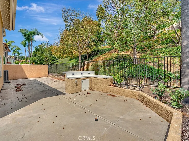 24811 Cutter — Photo 27