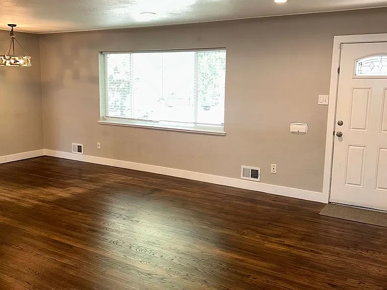 1544 S Chase Ct — Photo 6