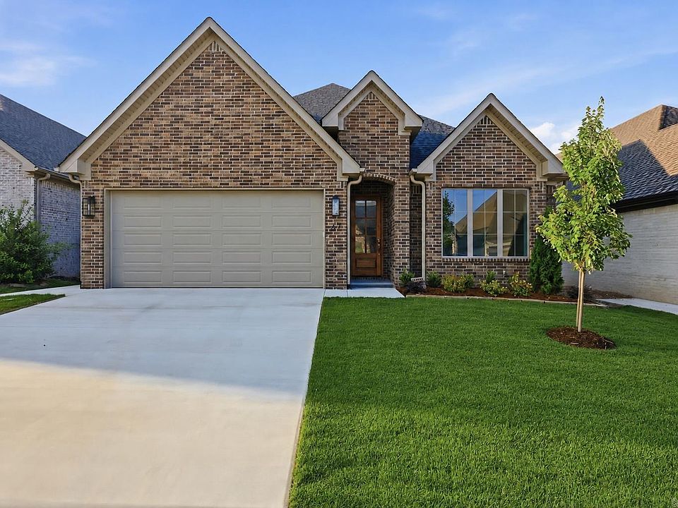 1st image of 67 Copper Cir