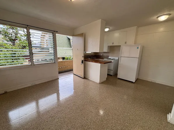 1249 Matlock Ave APT H, Honolulu, HI 96814