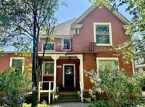 1711 5th Ave Photo 1