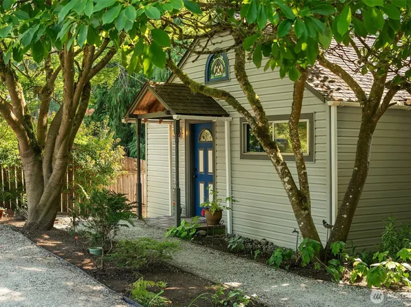 17109 135th Place SW, Vashon, WA 98070
