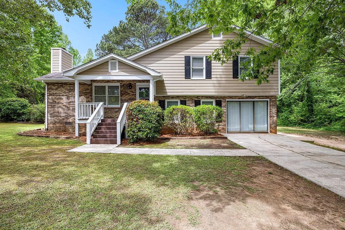 Building Photo - 40 Ebenezer Dr