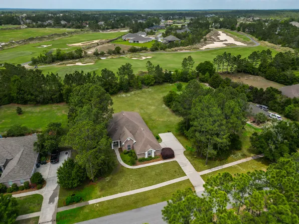 155 Club House Dr, Freeport, FL 32439