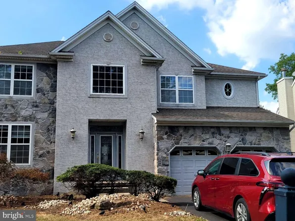 9 Jimarie Ct, Hamilton, NJ 08620