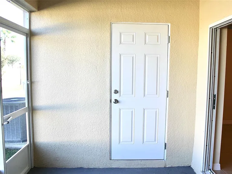 4723 Coral Castle Dr — Photo 38