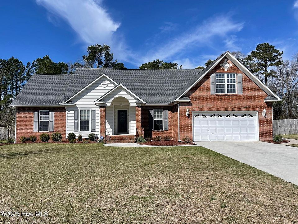 1st image of 224 Newport Dr