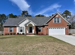 224 Newport Dr, Jacksonville, NC 28540